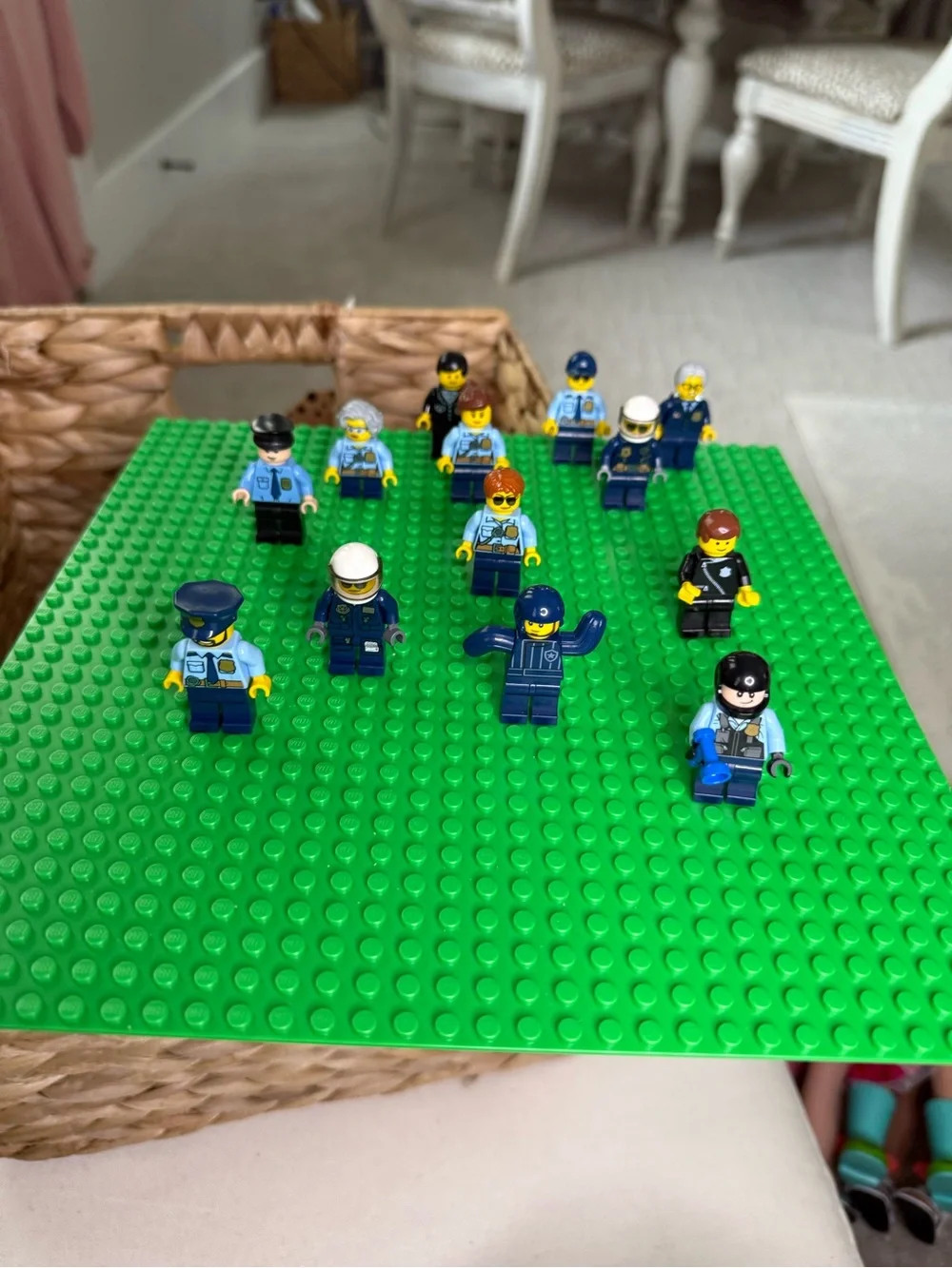 LEGO® City Police Force Mega-Lot | 13 Minifigures & Baseplate